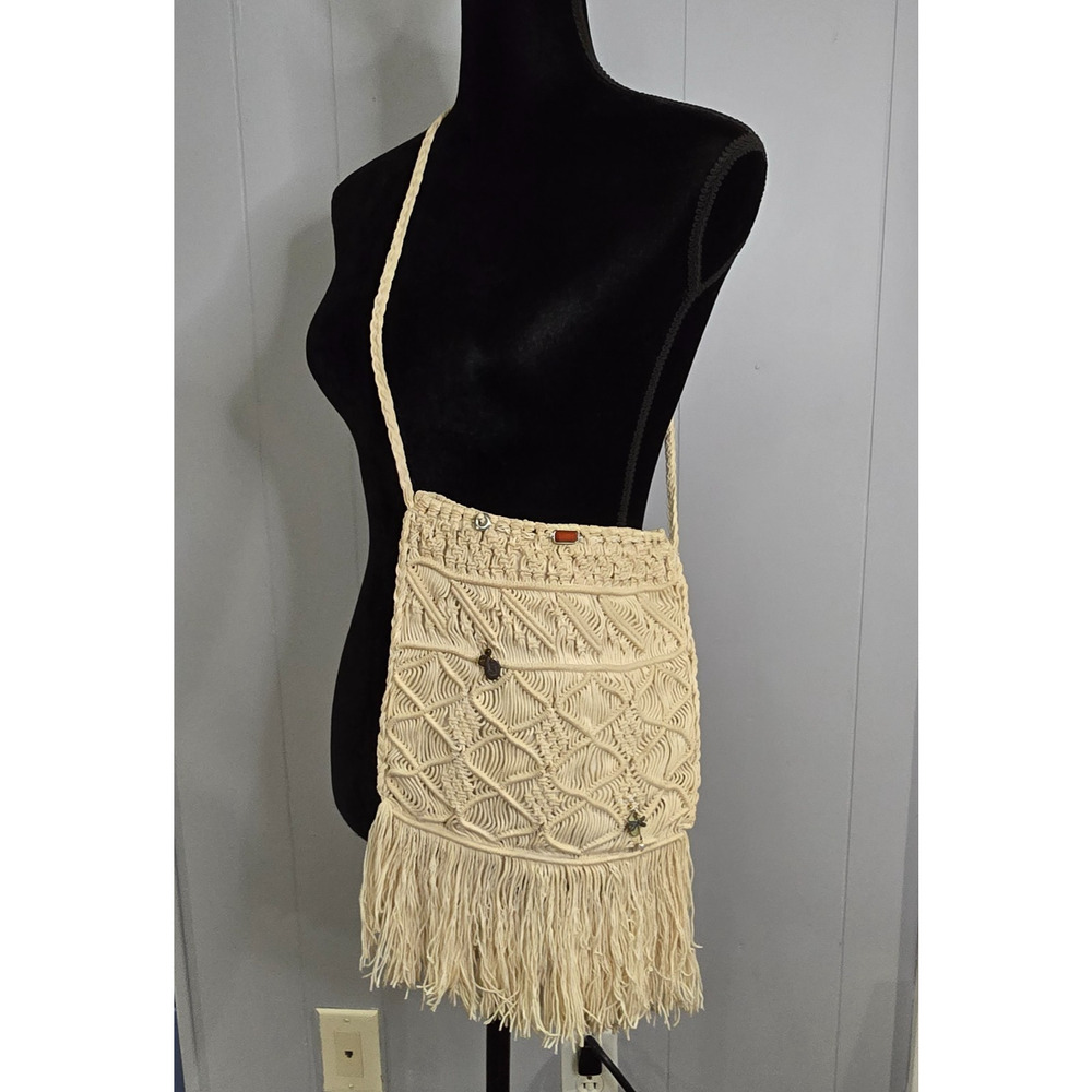 VTG Handmade Boho Macrame Crossbody Bag Cream Fringe Dragonfly Charms‎ Festival